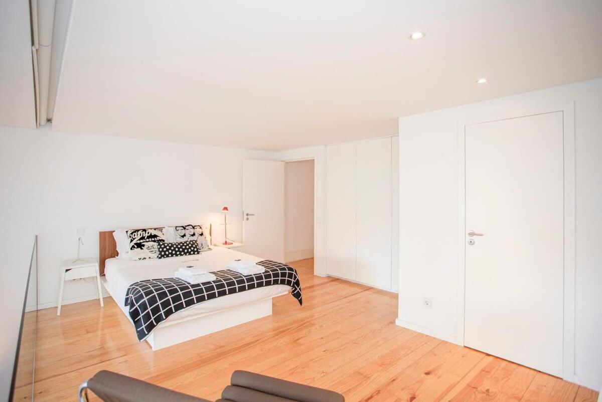 Liiiving In Porto - Garden Light Mezzanine Apartment ภายนอก รูปภาพ